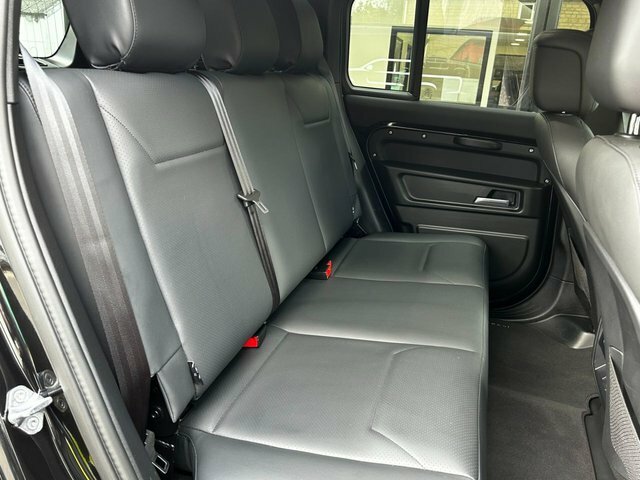 Land Rover Defender 110 3.0 D250 Mhev X-dynamic Se 4Wd Euro 6 Ss 5 Black #36