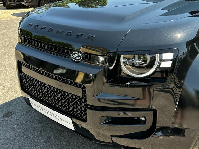 Land Rover Defender 110 Suv Black #4