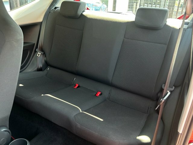 Volkswagen Up 1.0 Groove Up Hatchback Euro 5 Silver #21