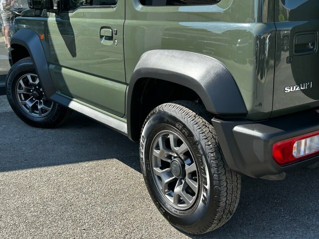 Suzuki Jimny Estate Green #5