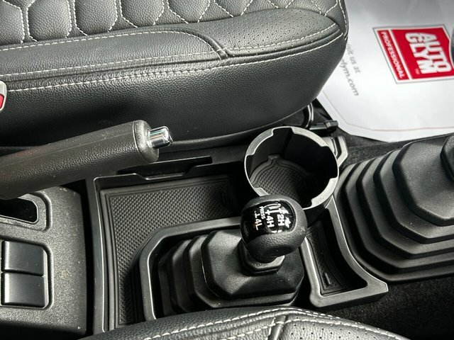 Suzuki Jimny Allgrip White #39