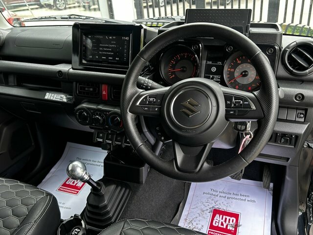 Suzuki Jimny Allgrip White #31