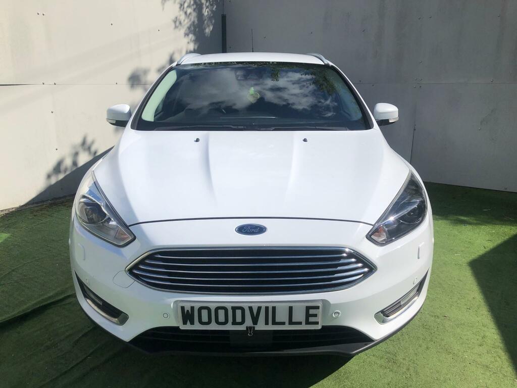 Ford Focus Titanium X White #2