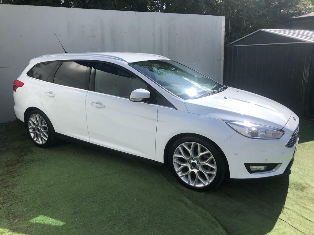 Ford Focus Titanium X White #5