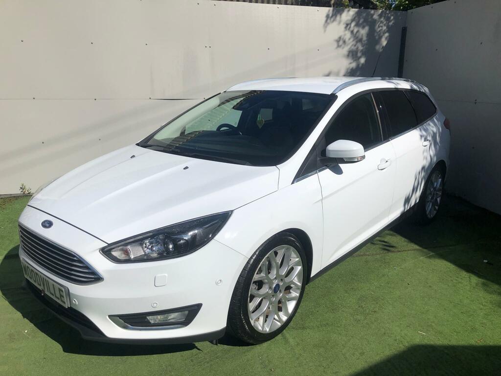 Ford Focus Titanium X White