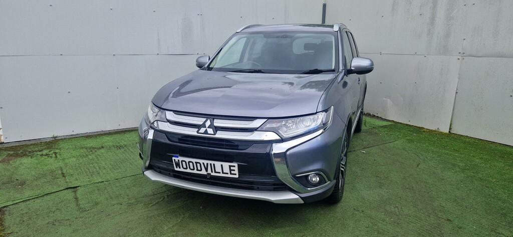 Mitsubishi Outlander Di-d 3 Grey