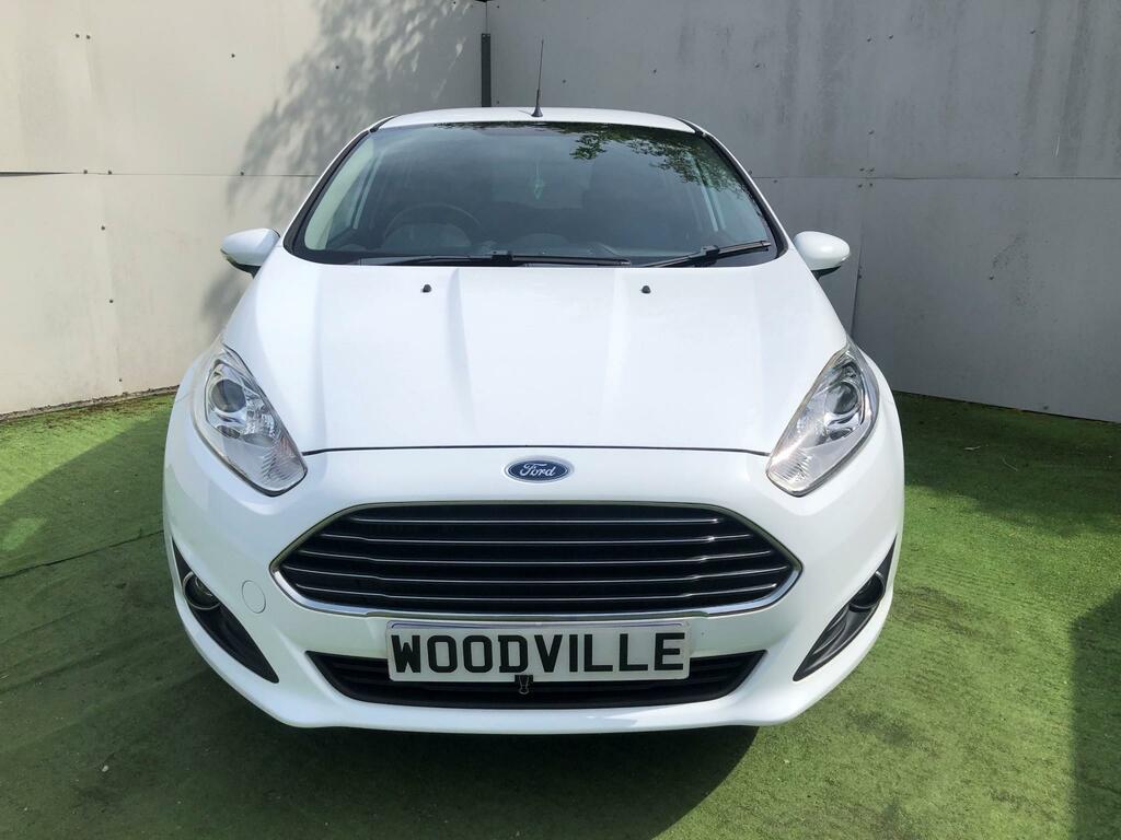 Ford Fiesta Zetec White #2