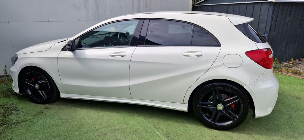 Mercedes-Benz A Class A180 Blueefficiency Amg Sport Cdi White #4