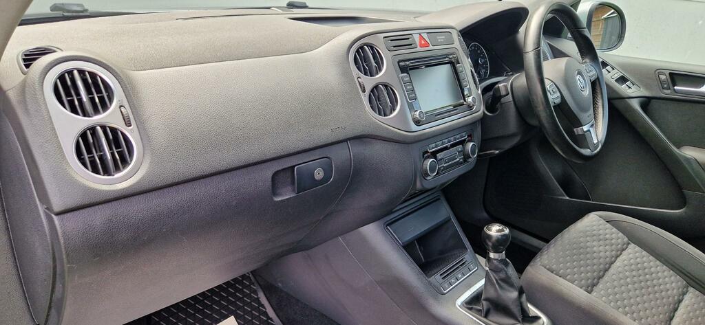 Volkswagen Tiguan 2.0 Tdi Match Dsg Grey #13