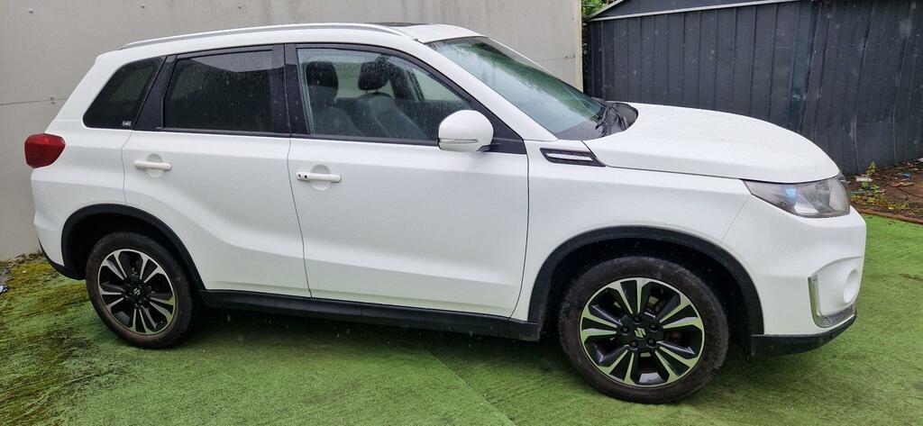Suzuki Vitara Sz5 Boosterjet White #4