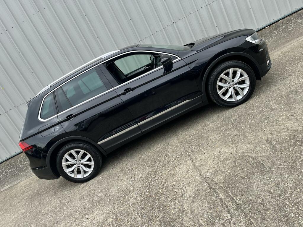 Volkswagen Tiguan 2.0 Tdi Bluemotion Tech Se Navigation Suv Dies VX66XEL Black #6