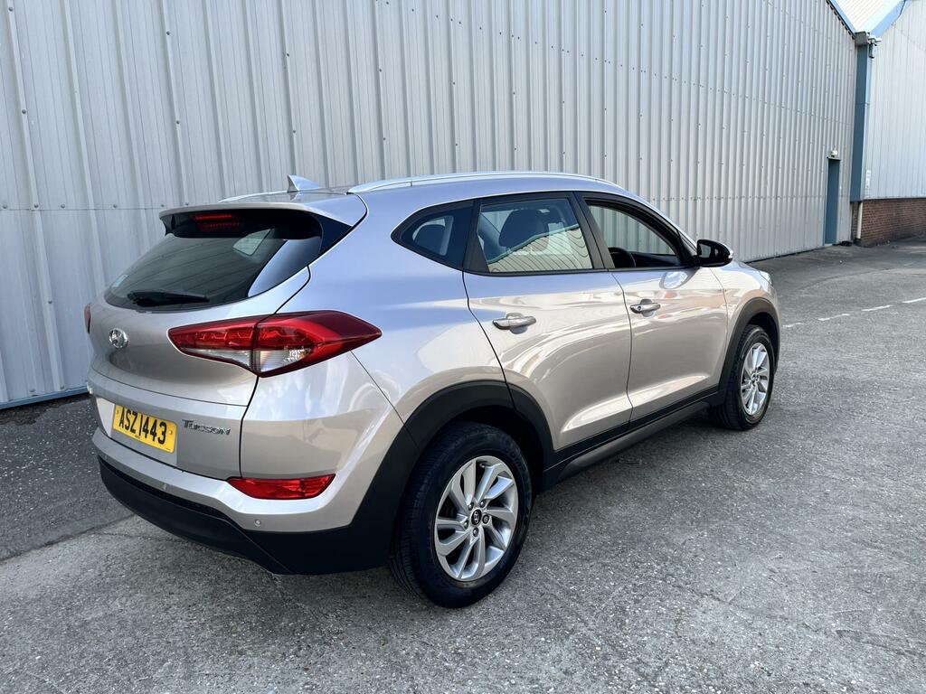 Hyundai Tucson 1.6 Gdi Blue Drive Se Suv Euro 6 ASZ1443 White #5