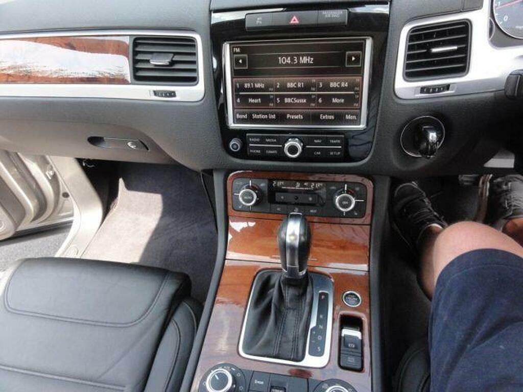 Volkswagen Touareg 3.0 Tdi V6 Black Edition Suv Tiptronic Grey #25