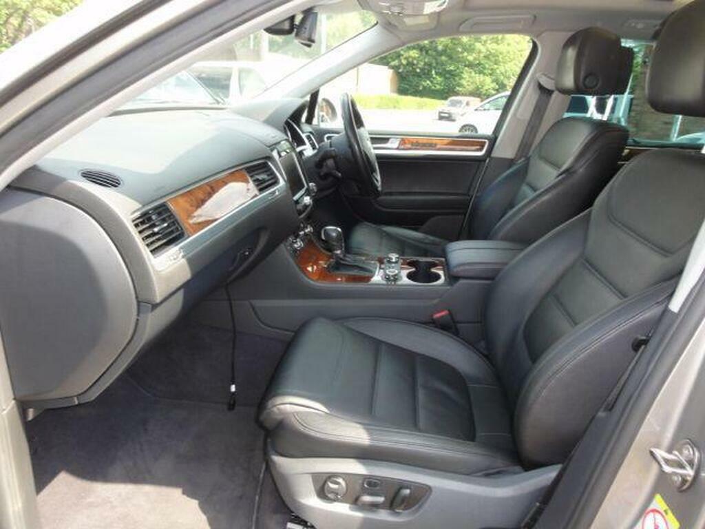 Volkswagen Touareg 3.0 Tdi V6 Black Edition Suv Tiptronic Grey #16