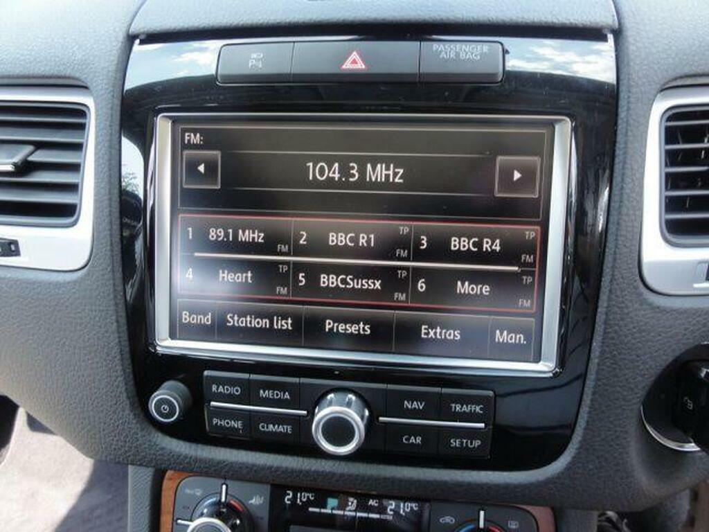 Volkswagen Touareg 3.0 Tdi V6 Black Edition Suv Tiptronic Grey #24