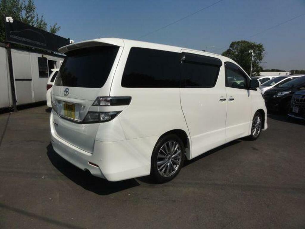 Toyota Vellfire Vellfire White #7