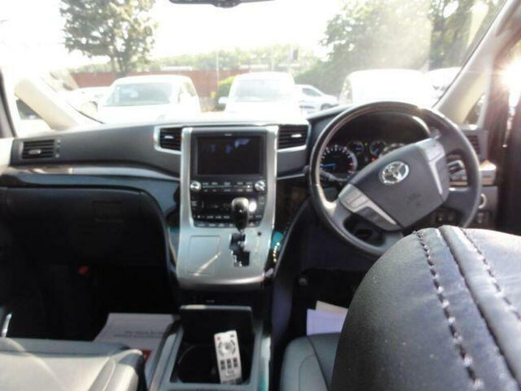 Toyota Vellfire 2.4 Zr Hybrid 4 Wd - Twin Sunroof Black #21