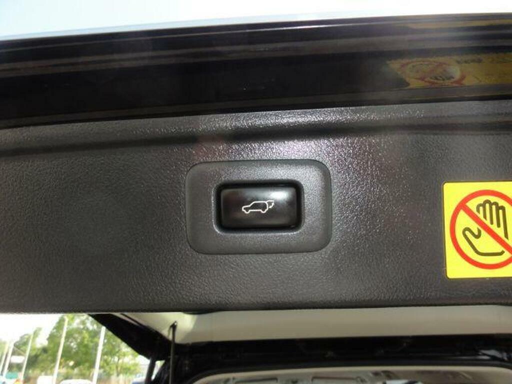 Toyota Vellfire 2.4 Zr Hybrid 4 Wd - Twin Sunroof Black #17
