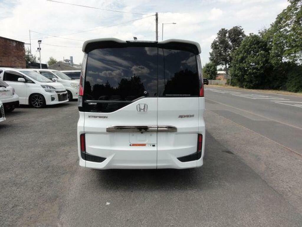 Honda StepWagon Import 5-Door Blue #9