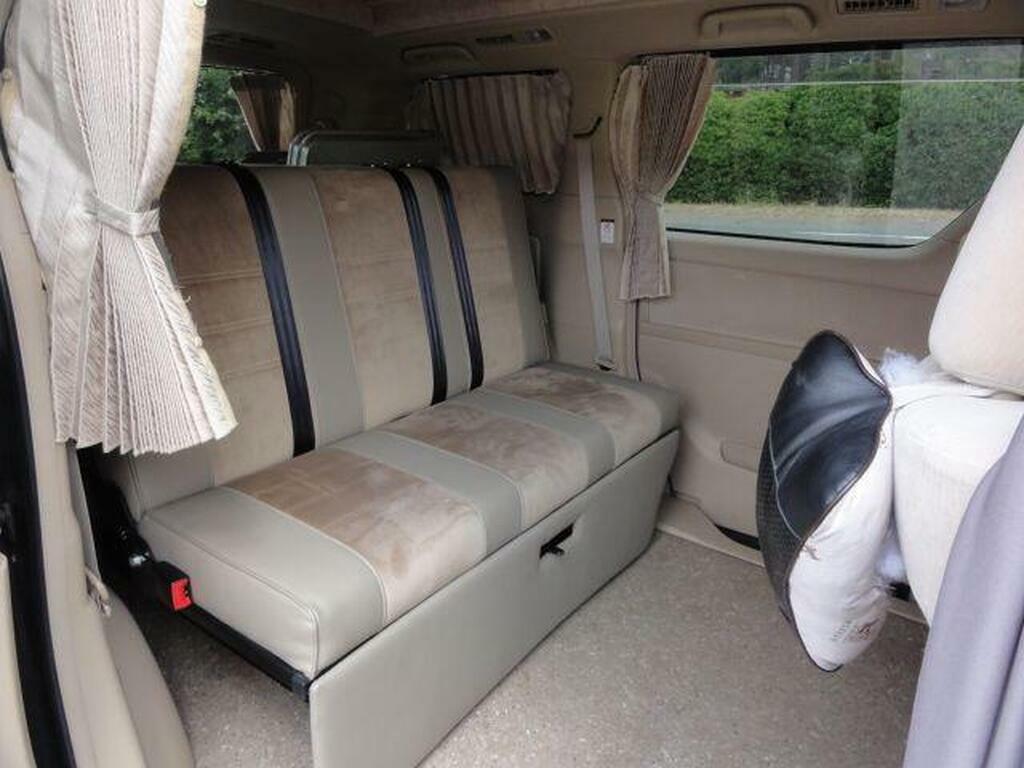 Toyota Vellfire Mpv 200909 White #8
