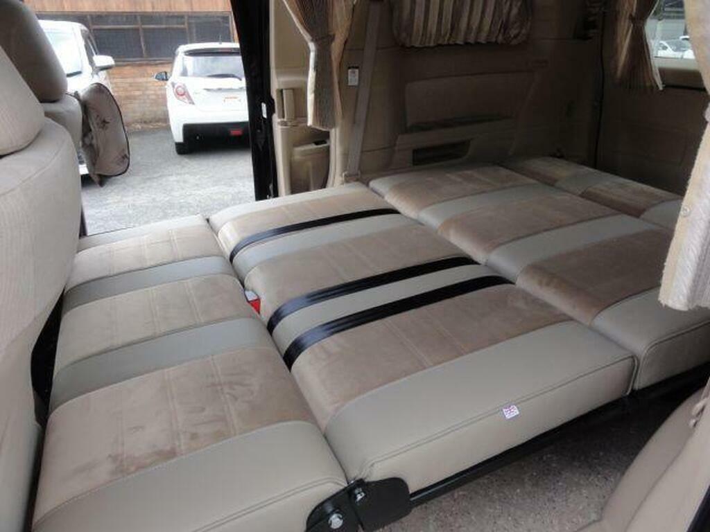 Toyota Vellfire Mpv 200909 White #19