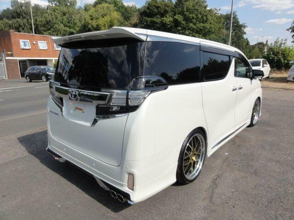 Toyota Vellfire 3.5 Executive Captain Lounge Edition White #8
