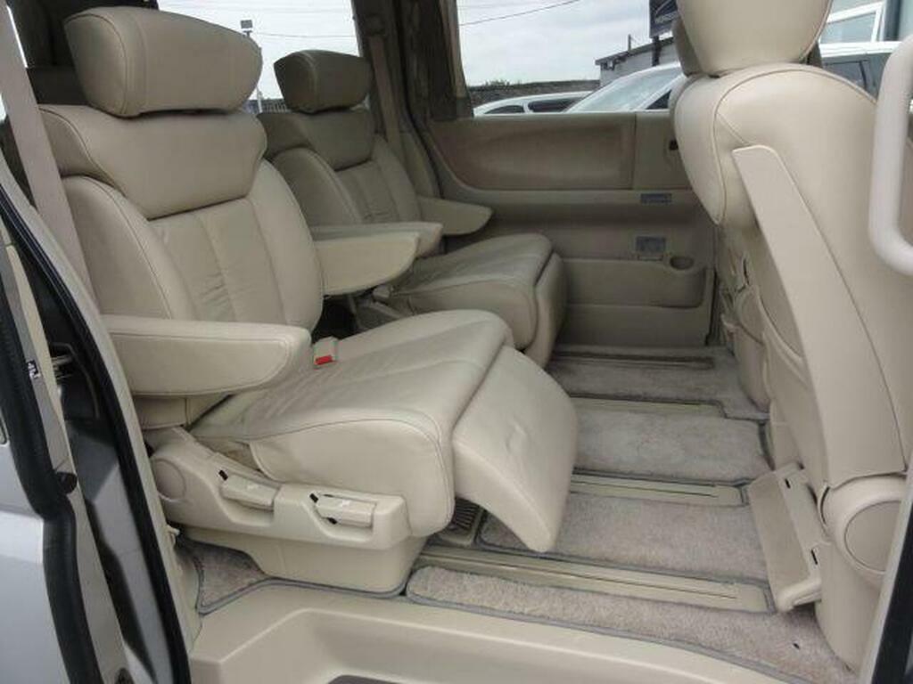 Nissan Elgrand XL Top Spec Uk Radio 3.5 Silver #3