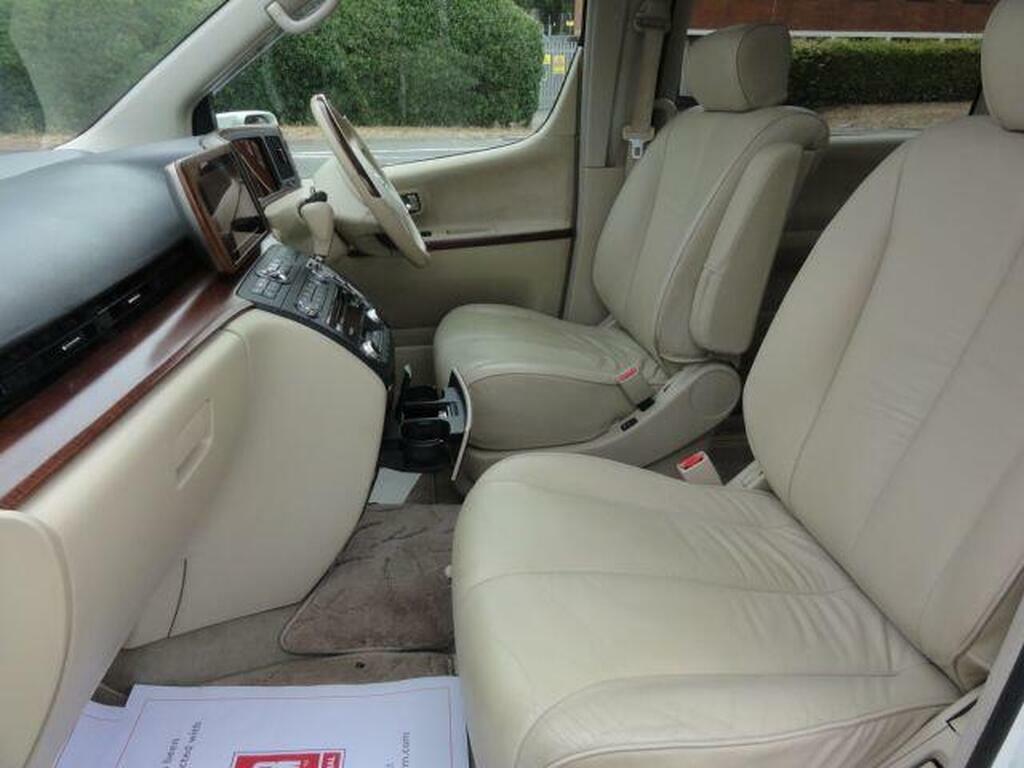 Nissan Elgrand Pop Top 4 Berth Full Camper Conversion Black #21
