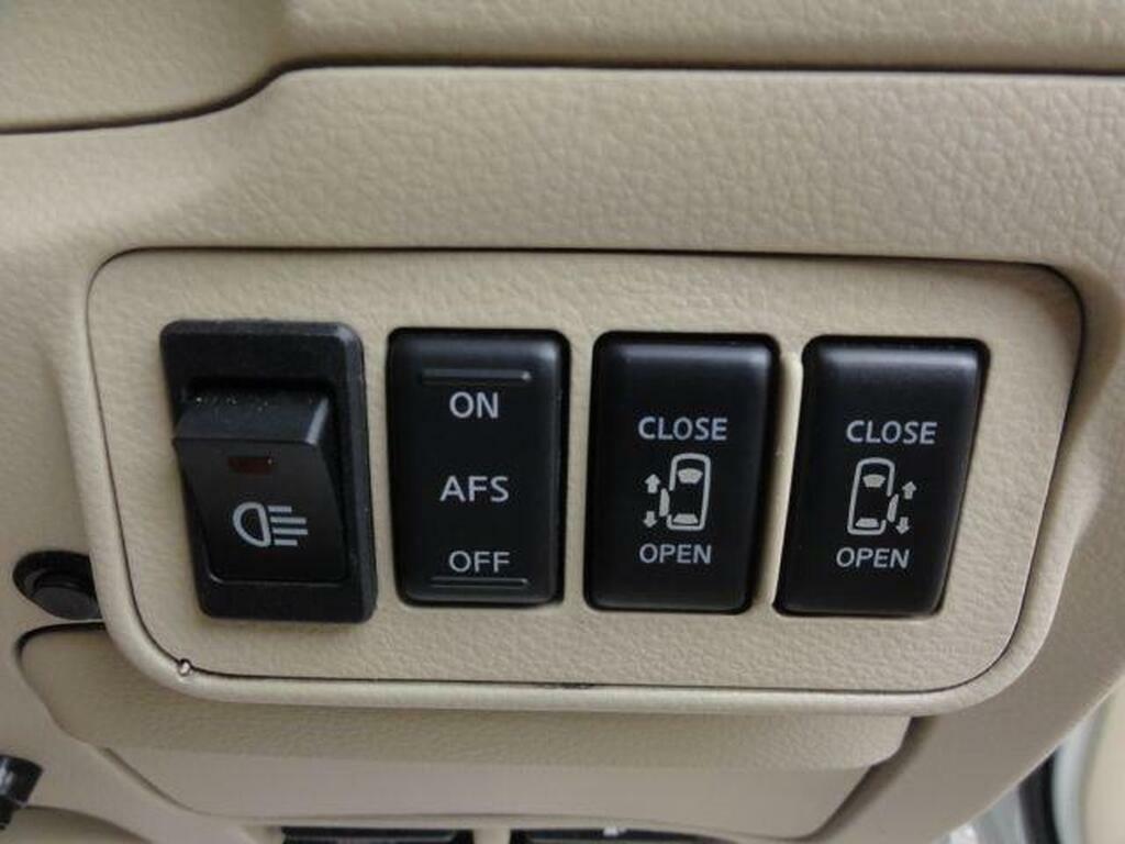 Nissan Elgrand Pop Top 4 Berth Full Camper Conversion Black #18