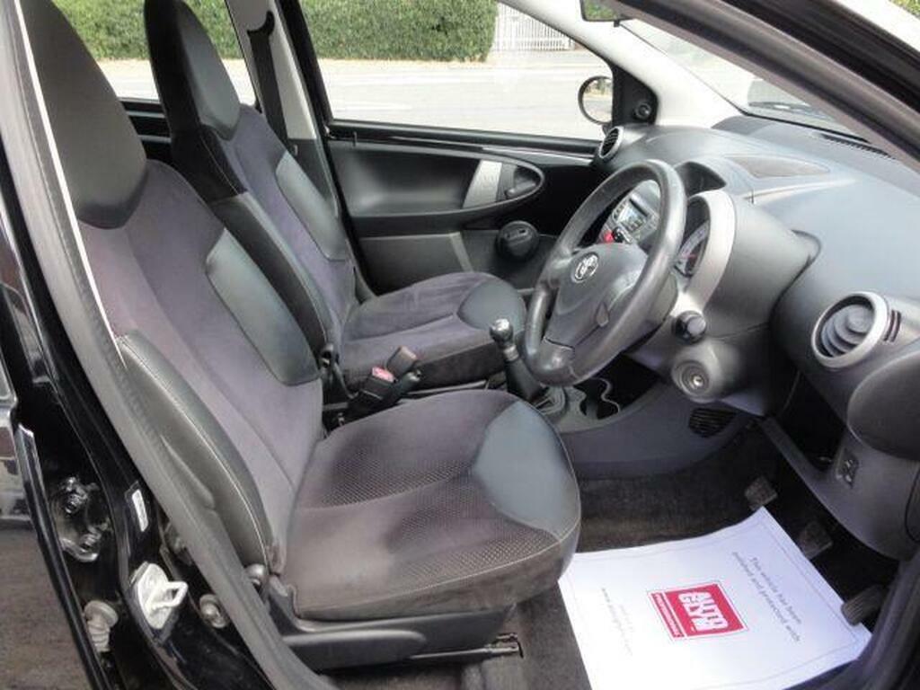 Toyota Aygo 1.0 Vvt-i Ice Euro 5 Black #3