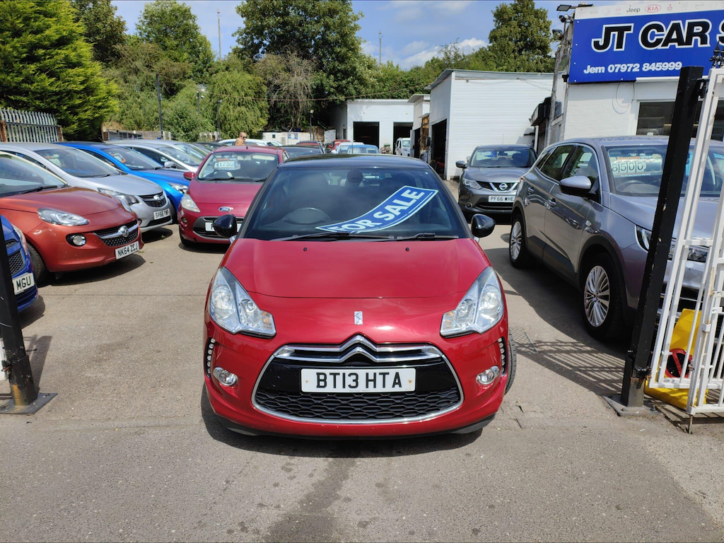 Citroen DS3 1.6 E-hdi Airdream Dstyle Plus Euro 5 Ss Red #2
