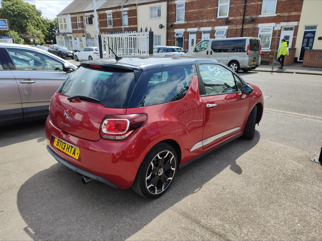 Citroen DS3 1.6 E-hdi Airdream Dstyle Plus Euro 5 Ss Red #5