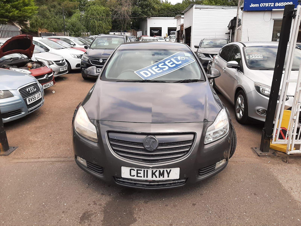 Vauxhall Insignia Hatchback Grey #3