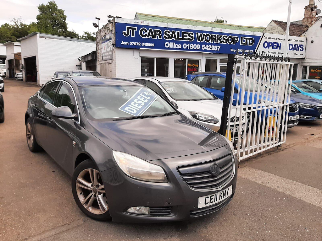 Vauxhall Insignia Hatchback Grey #2