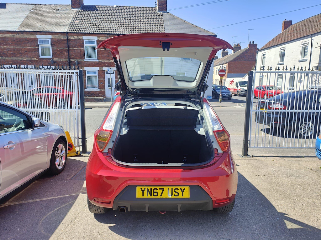MG MG3 1.5 Vti-tech 3Style Lux Red #18