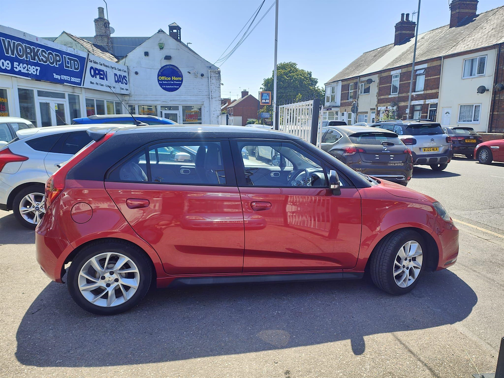 MG MG3 1.5 Vti-tech 3Form Sport Euro 6 Ss Red #4