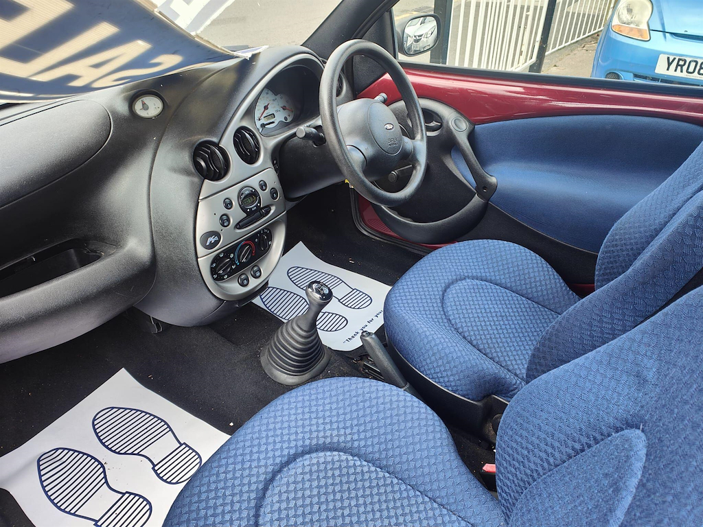 Ford KA 1.3 Red #18