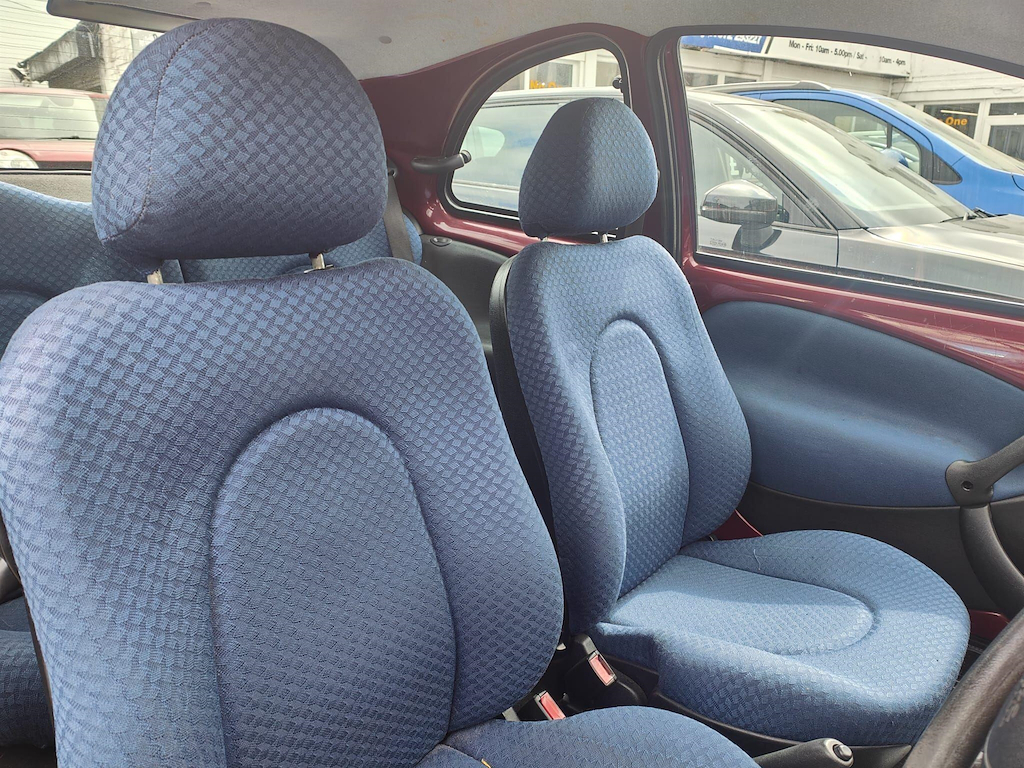 Ford KA 1.3 Red #11