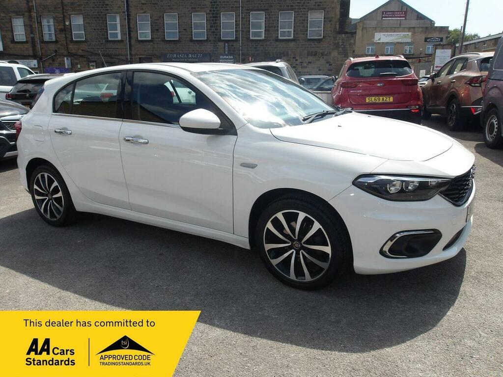 Fiat Tipo 1.4 Mpi Lounge Euro 6 White
