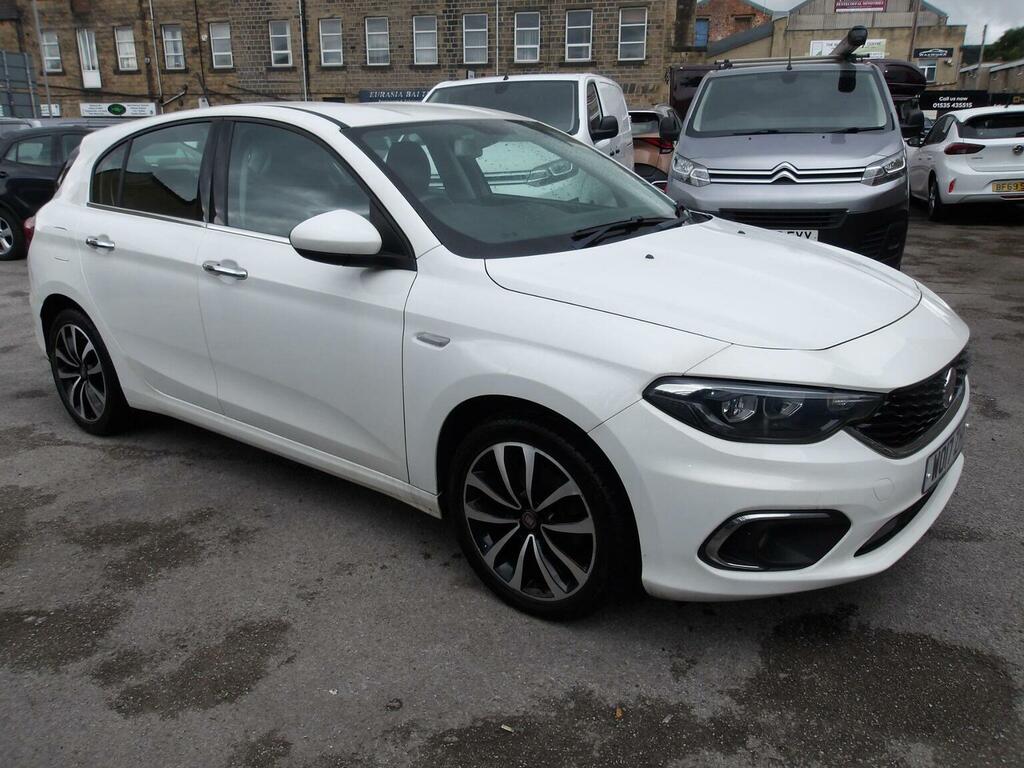 Fiat Tipo 1.4 Mpi Lounge Euro 6 White