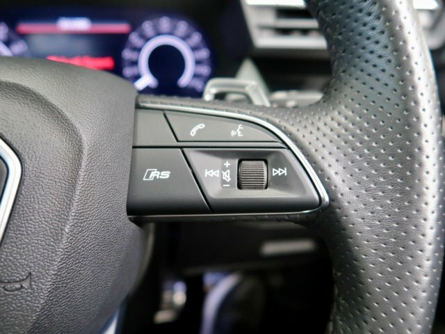 Audi RS3 2.5 Tfsi Carbon Black Sportback S Troni Red #30