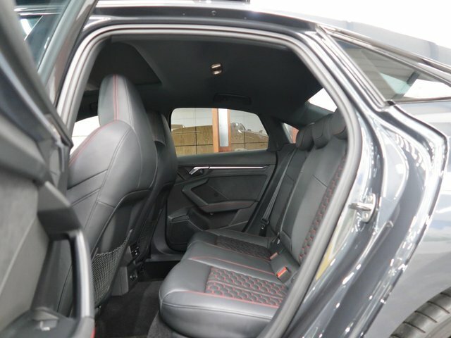 Audi RS3 2.5 Tfsi Carbon Black Sportback S Troni Red #20