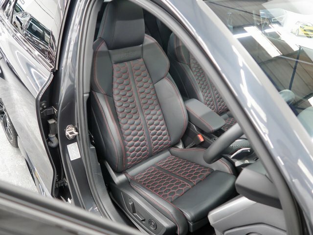 Audi RS3 2.5 Tfsi Carbon Black Sportback S Troni Red #13