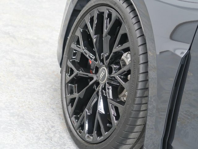 Audi RS3 2.5 Tfsi Carbon Black Sportback S Troni Red #46