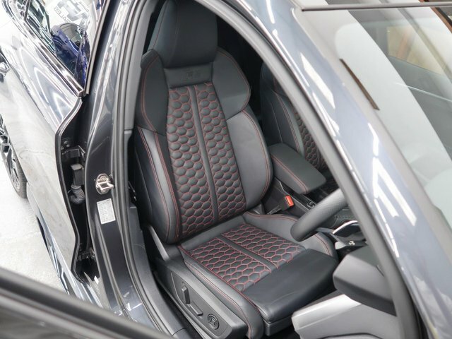 Audi RS3 2.5 Tfsi Carbon Black Sportback S Troni Red #11
