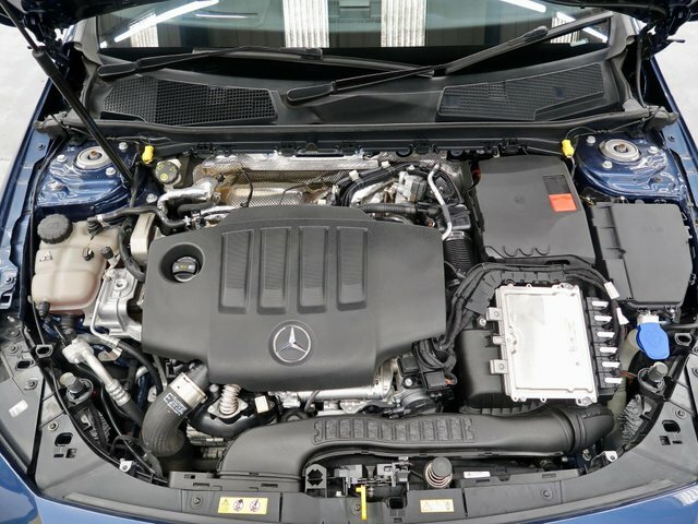 Mercedes-Benz CLA Class 1.3 Cla180 Amg Line Premium 2 Coupe 7 #52