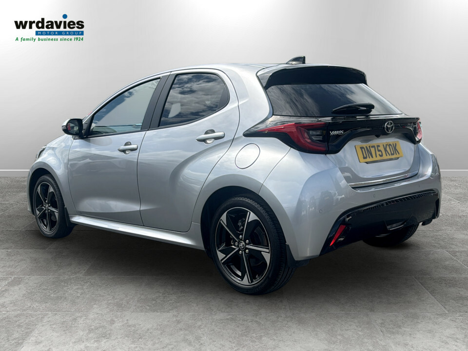 Toyota Yaris 1.5 Hybrid 130 Excel Cvt DN75KDK Silver #5