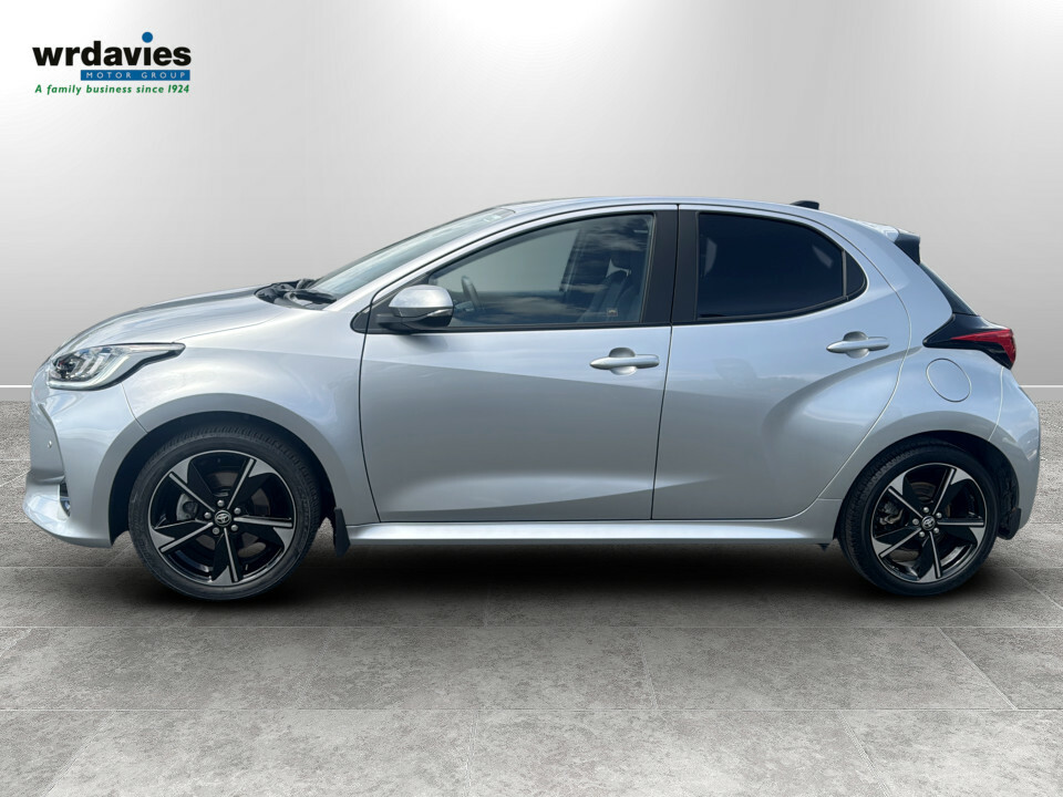 Toyota Yaris 1.5 Hybrid 130 Excel Cvt DN75KDK Silver #4