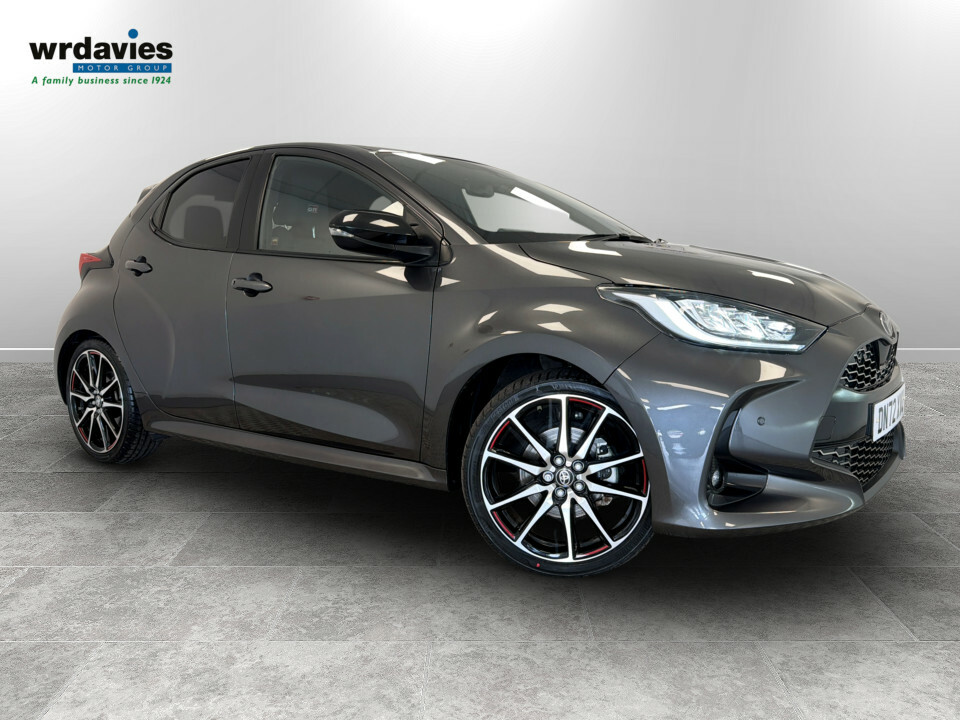 Toyota Yaris 1.5 Hybrid Gr Sport Cvt DN72XVU Grey