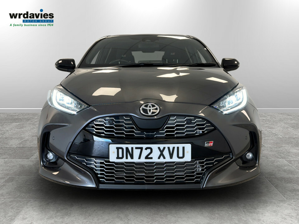 Toyota Yaris 1.5 Hybrid Gr Sport Cvt DN72XVU Grey #2